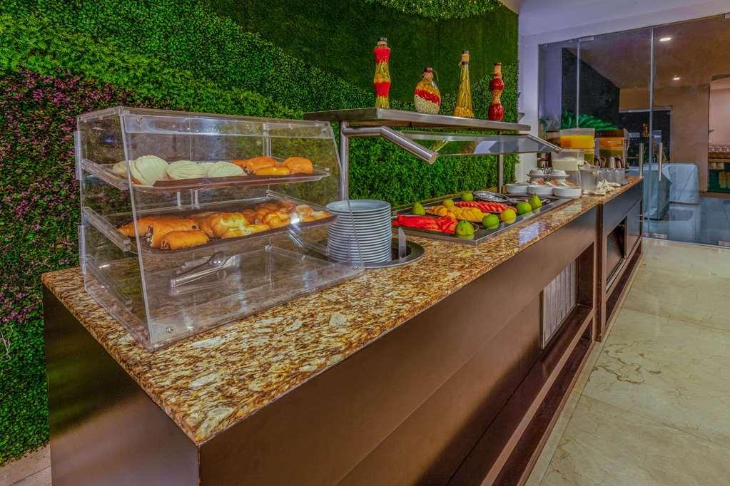 Отель La Quinta By Wyndham Poza Rica Удобства фото